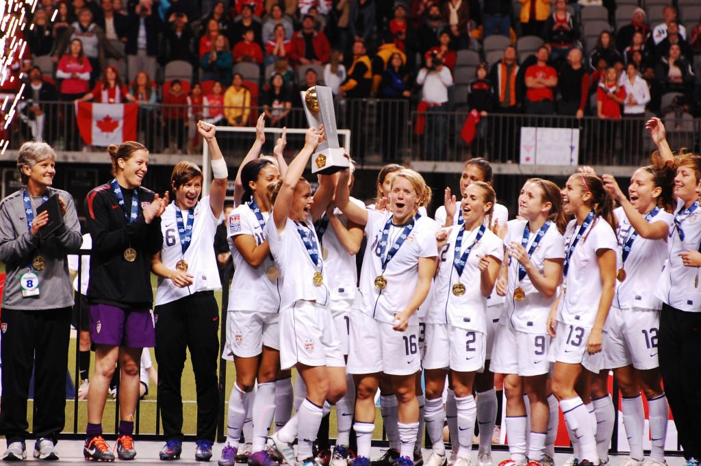 USWNT_Celebrates-what-jill-ennis-can-teach-you-about-managing-team