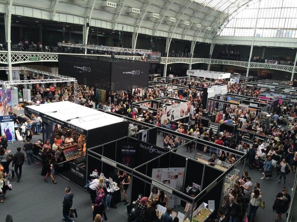 8 Top Reasons Why You Must Work With Digital Marketing Consultants For Your Trade Shows