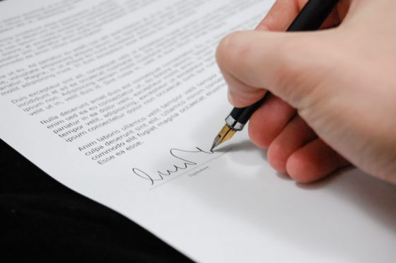 8 Reasons You Need Good Business Lawyers